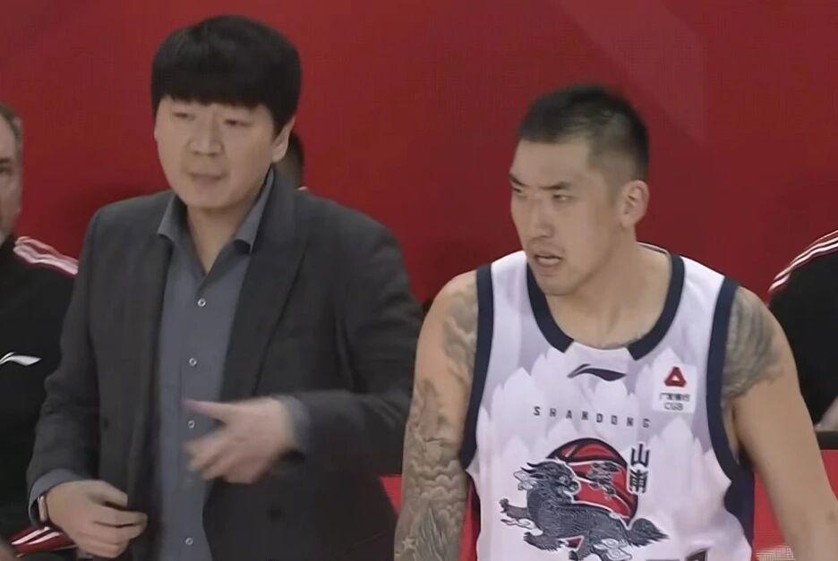 云开体育-正式官宣！山东男篮签下臂展2米11锋卫摇摆，NBA发展联盟场均19+5